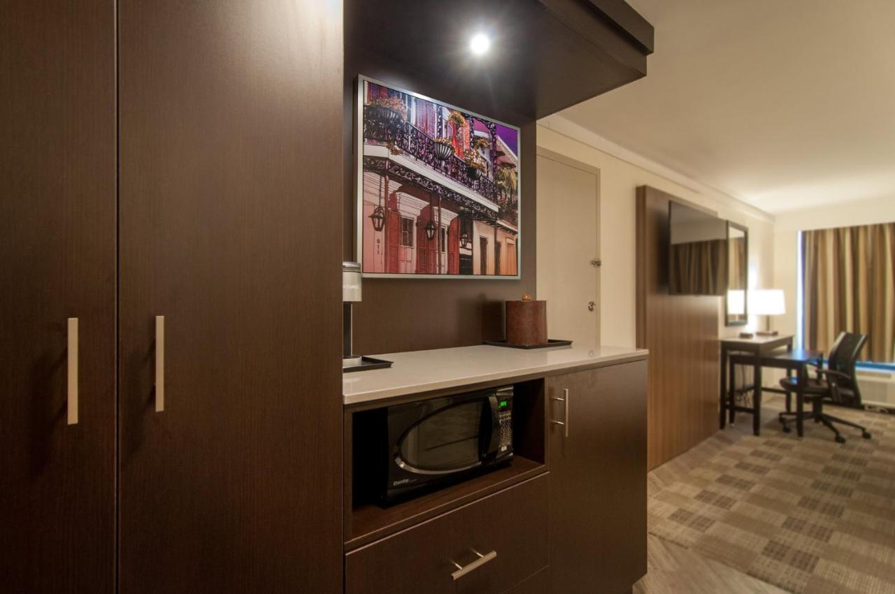 מלון Crowne Plaza Executive Center Baton Rouge By Ihg מראה חיצוני תמונה