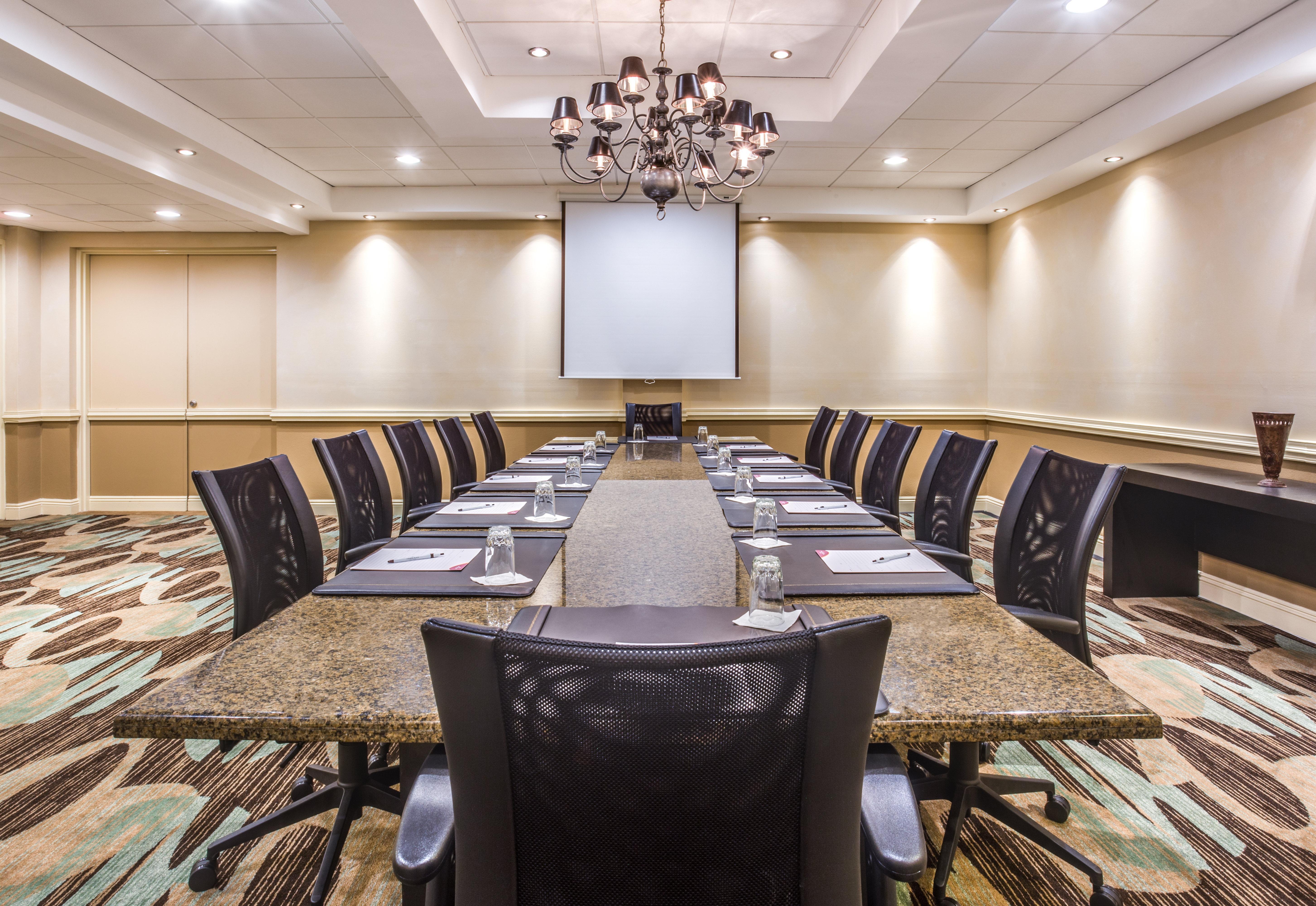 מלון Crowne Plaza Executive Center Baton Rouge By Ihg מראה חיצוני תמונה
